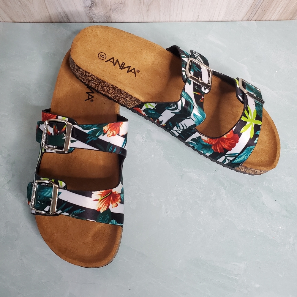 New! Floral Croc Embossed Buckle Sandals - Picture 3 of 7